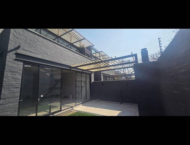 3 BEDROOM HOUSE FOR SALE IN HAZELWOOD